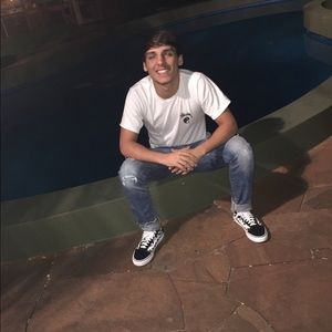 Meet your Posher, Felipe